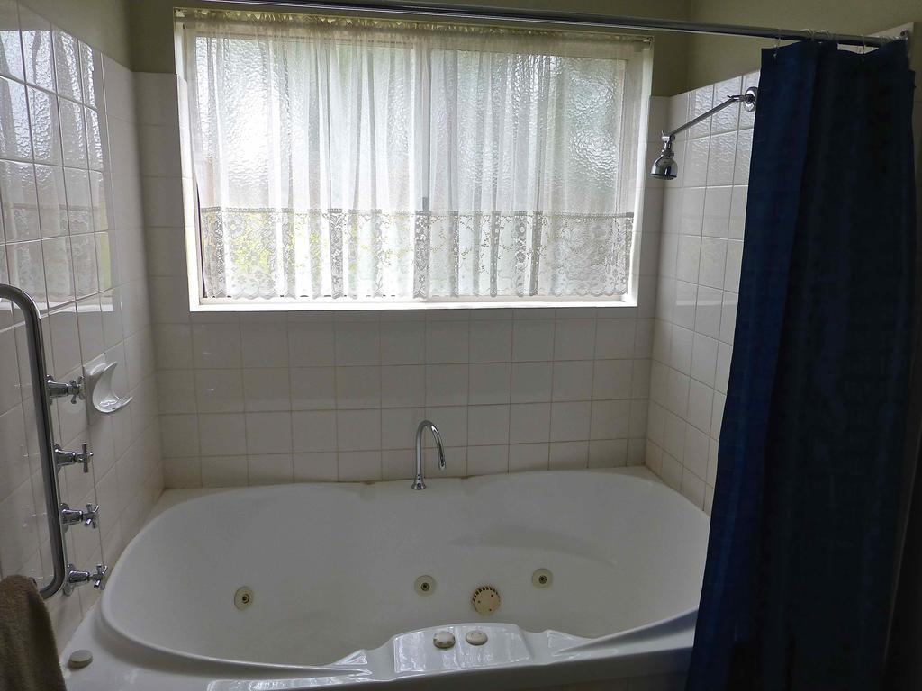 Inverloch Central Motor Inn Bilik gambar