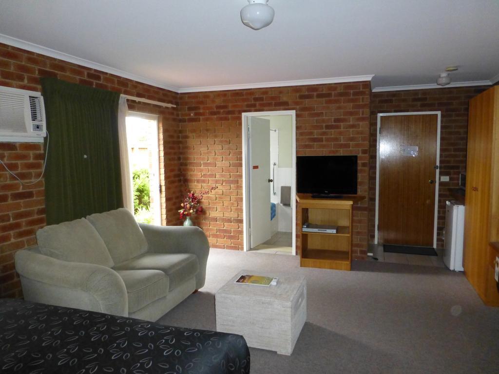 Inverloch Central Motor Inn Luaran gambar